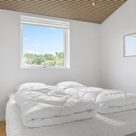 4 Bedroom Amazing In Sydals *