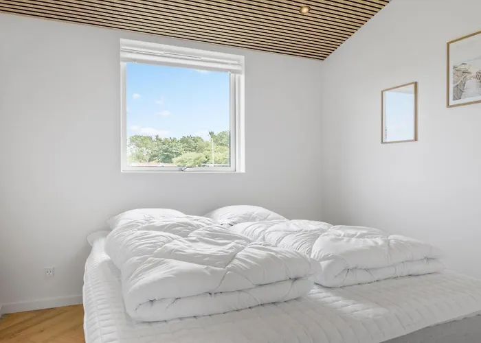 4 Bedroom Amazing In Sydals *