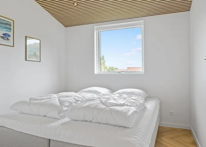 Feriehus 4 Bedroom Amazing In Sydals