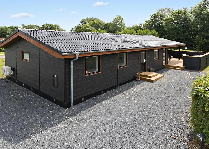 4 Bedroom Amazing In Sydals Sarup